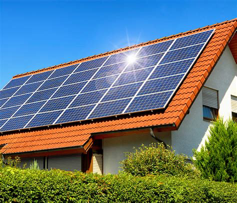 Vous envisagez de poser des capteurs solaires photovoltaïques ?